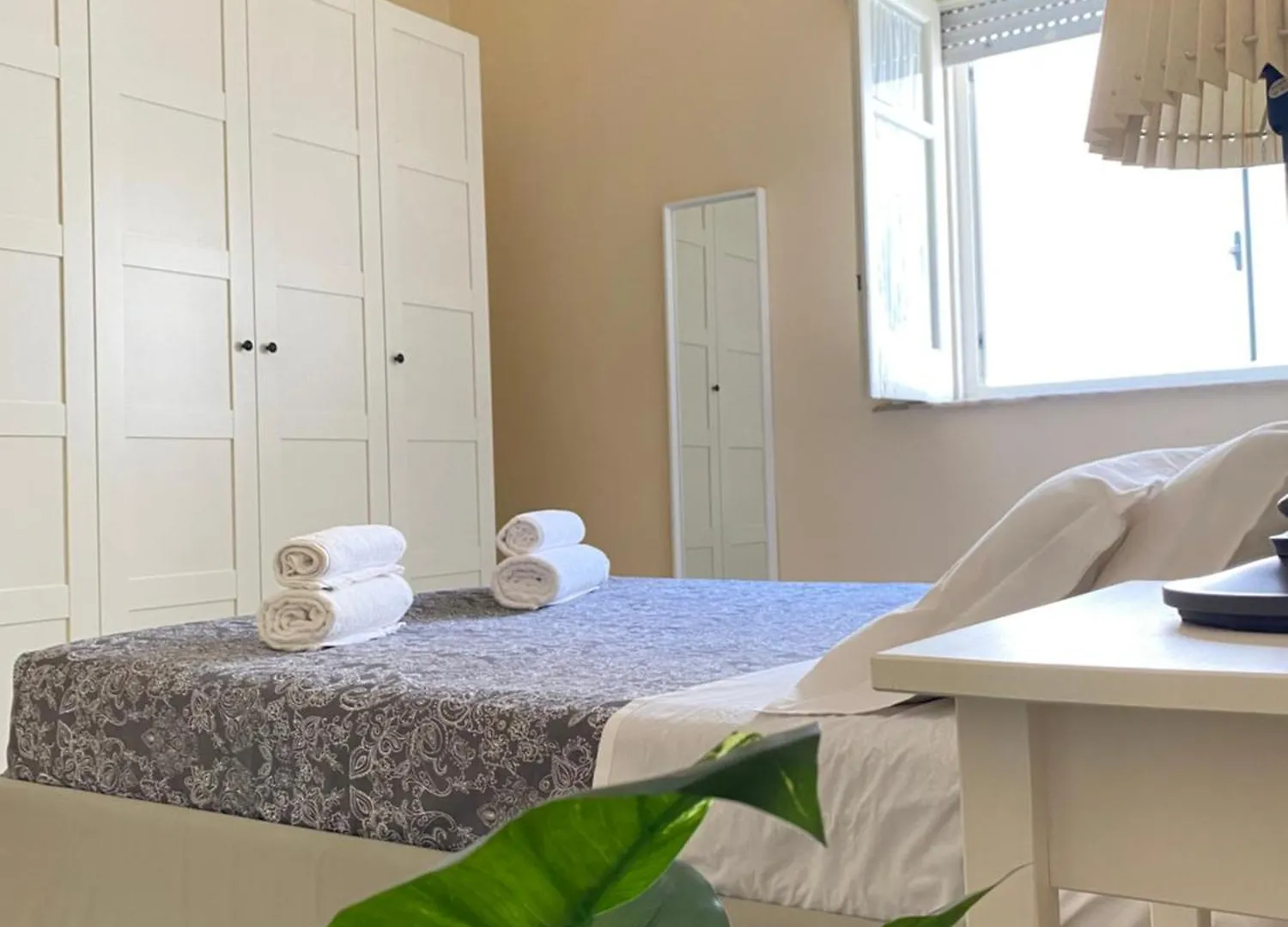 Edipo Home Сиракузы